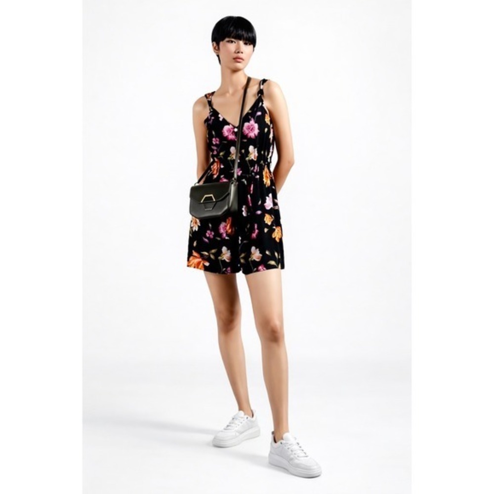 Ted BAKER Dayna Rhubarb‎ Floral Buttoned Tropical Romper Black Size 4 NWT